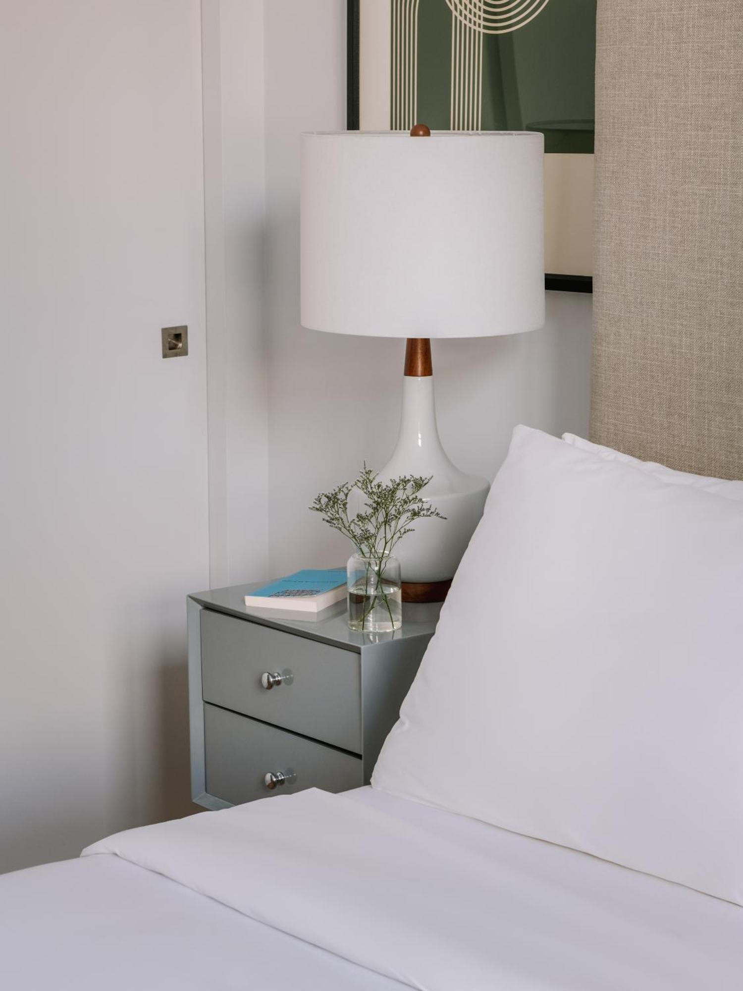Sonder Le Victoria Aparthotel Montreal Luaran gambar